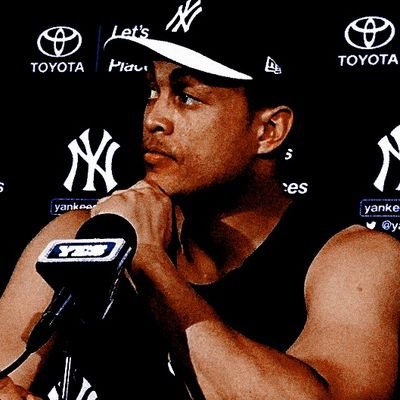 HellBecomesHim's profile picture. 