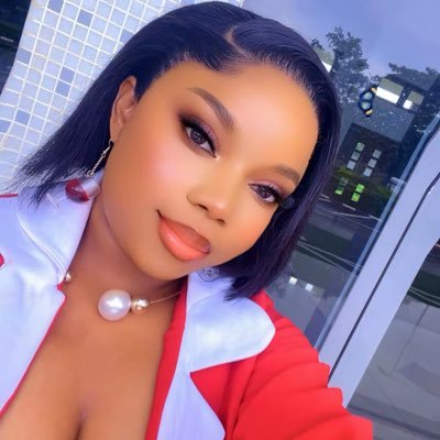 MissRozapepper's profile picture. 