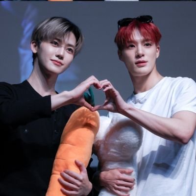 sugarrblue_'s profile picture. #7DREAM #X1 #WANNAONE