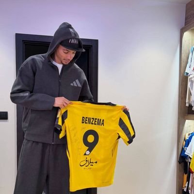 alzhrany_w55571's profile picture. Together forever  | @ittihad ❣️❣️