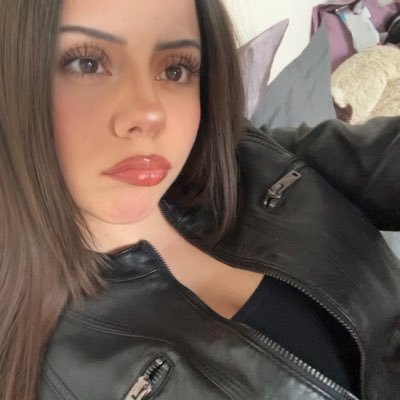 holaguillia's profile picture. free 🇵🇸🇱🇧