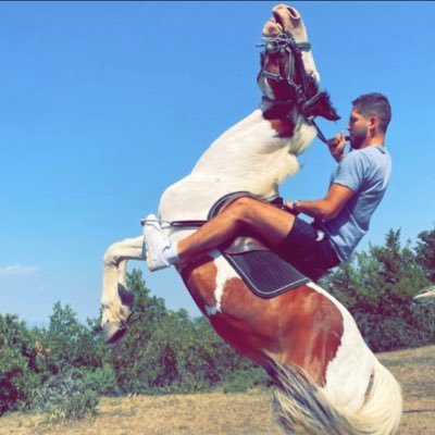 senaralb's profile picture. League of Legend / Valo