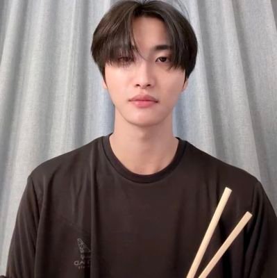 kimchitezz's profile picture. 8 makes 1 team