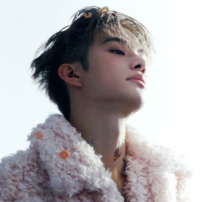 mimiawday's profile picture. 🌙 Living in a world painted by melodies & starlight ⭐️
･::･ﾟ★,｡･::･ﾟ☆ fangirl soul with a poet’s heart
Collecting stardust ⋆ with my faves ♡