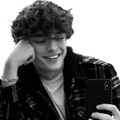 slsllt's profile picture. 