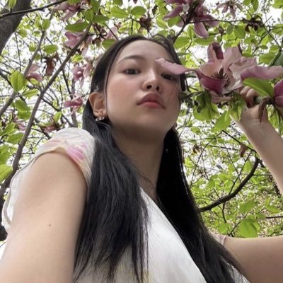 rosarywine's profile picture. ⠀⠀ ♱⠀ ◟ ͜ ׁ ˖ ࣪ ⠀ se͢e⠀ expanded⠀ biography⠀ for⠀ more⠀ info.