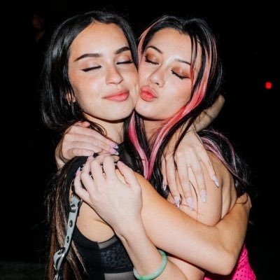 meifizinii's profile picture. vampseye founding mother & truther | ot6 foreva 🤍