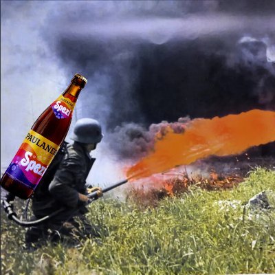 felraksis's profile picture. Just a german dude making his way downtown.

One can dream... 🇪🇺