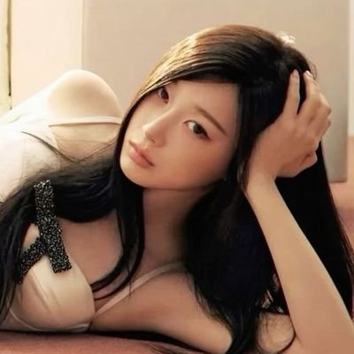 museblooming's profile picture. 