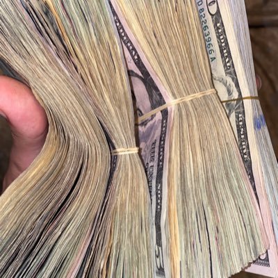 RROAD100k's profile picture. 