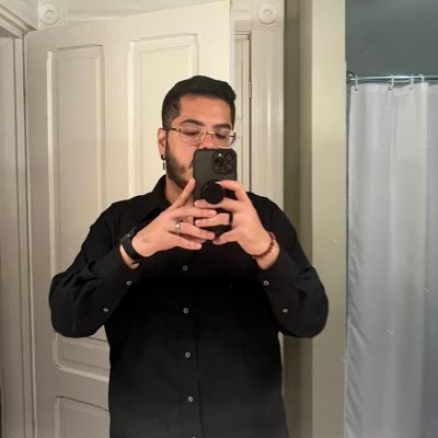 jfoenfps's profile picture. 32c🕊️