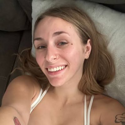 GilbertMel72583's profile picture. single 😔💔