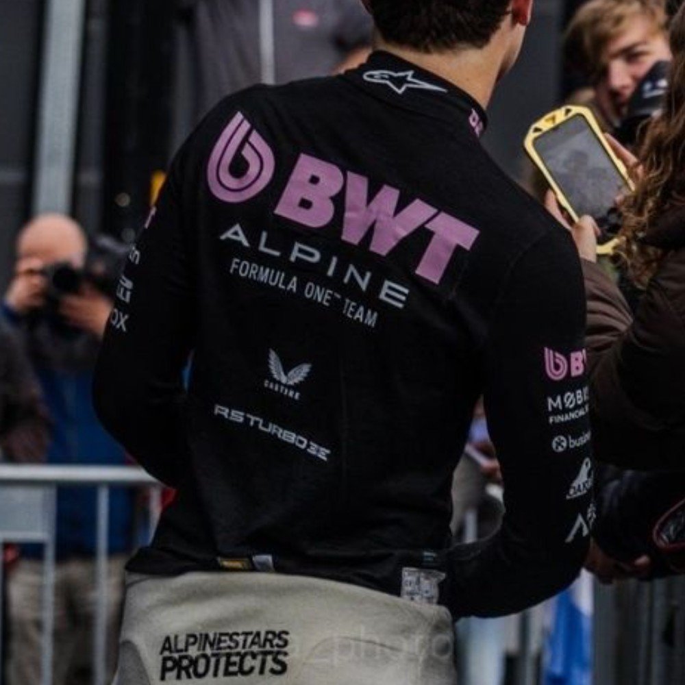 hyejucats's profile picture. ⠀⠀⠀⠀⠀꯭⠀⠀㉦ㅤֺ 𝗺𝗲𝙧𝖼𝗲𝖽𝗲𝙨-ɑ𝗺g 𝗽𝗲t𝙧𝗼𝗇𝖺𝙨 𝗳𝟭ㅤㅤㅤㅤㅤꭷㅤֺㅤও   𝙧𝗲𝖽𝘣𝗎𝗹𝗹𝙧𝖺𝖼𝖼𝗂𝗇𝗴  ’  ━⠀꯭🏎  ғ𝟭 𝙨t𝖺𝗇ㅤㅤㅤㅤ愛 𝙨𝖼𝗎𝖽𝗲𝙧𝗂𝖺 𝗳𝗲𝙧𝙧𝖺𝙧𝗂 ㅤ۪ㅤ    ៸៸    .⠀ ⠀⃝ ⠀⃝ ⠀⃝ ⠀⃝