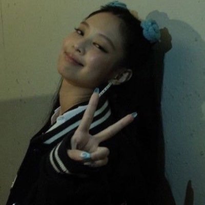 iibeIongiiu's profile picture. gd this gd that