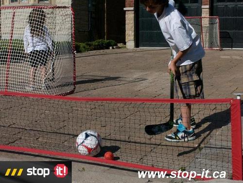 Stopit_Canada's profile picture. Stop-it! is a multi-purpose net used to establish safer play boundaries on your drive way, in your back yard, or at the park. Helping keep children safer.