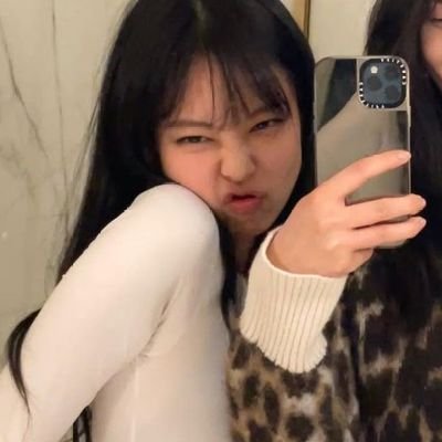 mlumuyngz's profile picture. if lee haechan was a girl