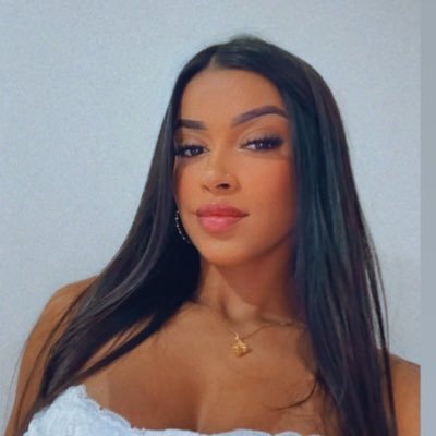 carolalvex_'s profile picture. 