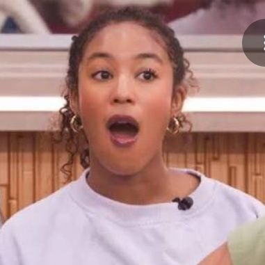 rueferguson's profile picture. 🧩dork🦕books📚 tv+film addict🎥