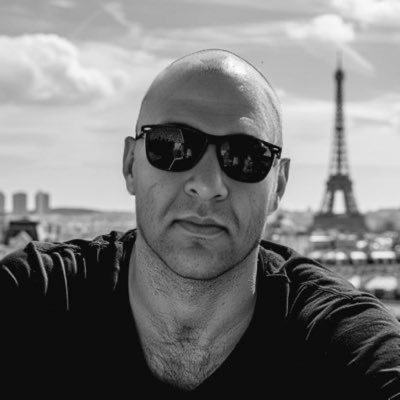 umairabbasy's profile picture. no Longer Available.  زندہ رہے تو پھر کبھی رستوں میں ملیں گے