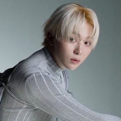 boosboop's profile picture. pretty much self explanatory | svt 5sos etc