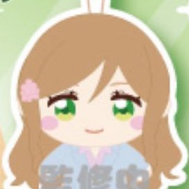 Lucyuriii's profile picture. https://t.co/99XBepoDeD the way you love is too cruel