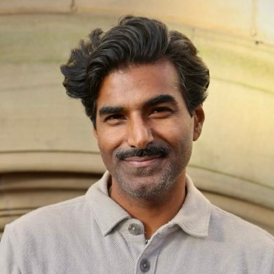 mrmohsenashraf's profile picture. Writing, when I’m not reading or riding my dragon.