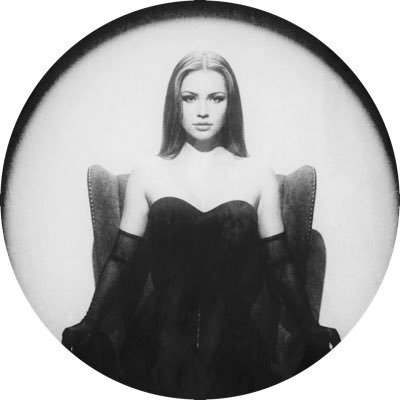 osmosisofflesh's profile picture. writer 人 alchemy 人 erotica 人 occultist 人 ⚙ 𖤐☥🖤🤍 rv tp at obe 💍#osmosis