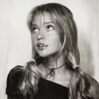 ariella ୨ৎ Profile