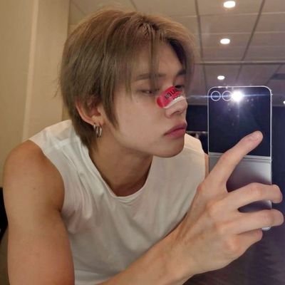 devjunnie's profile picture. 