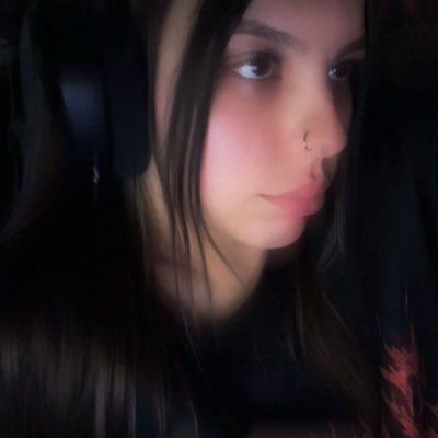 suckmyybl00d's profile picture. eres una estrella