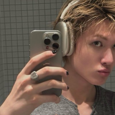 mrtinzip's profile picture. #코르티스