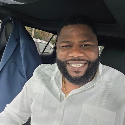 DjovanyMICHEL01's profile picture. Chrétien, journaliste anti-corruption, secrétaire général du Réseau haïtien des journalistes anti-corruption (RHAJAC).
📧 Email: micheldjovany1306@gmail.com