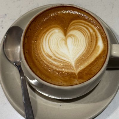 hello_0029's profile picture. Like a well-brewed coffee: strong, unpretentious, leaves you thinking.