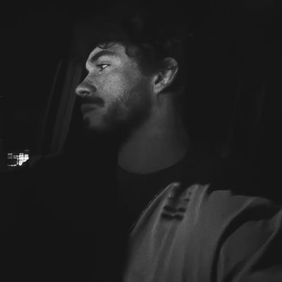 echosdye's profile picture. puto morro, cállate a la verga.