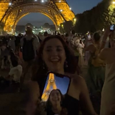 ninhorafa's profile picture. amar e mudar as coisas me interessa mais