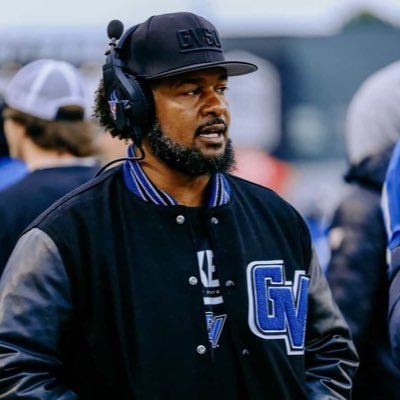 CoachMacCarruth's profile picture. @gvsufootball Assistant Head Coach/Defensive Line Coach
🏈 🏆4x National Champion🏈 @gvsu Alum 
Proverbs 3: 5-6🙏🏾 #WAWG 🖤💙TRADITION NEVER GRADUATES