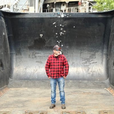 AlexParker15358's profile picture. 