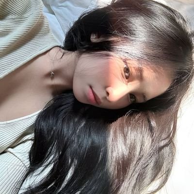 miraalvz12's profile picture. 19 | study