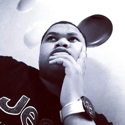 MoneyApe595214's profile picture. Crypto since 2016 | Altcoin Gem Hunter | Trader | Turned Pennies into Millions | BTC • RWA • DeFi • AI | TG: https://t.co/e1NXHch8Be