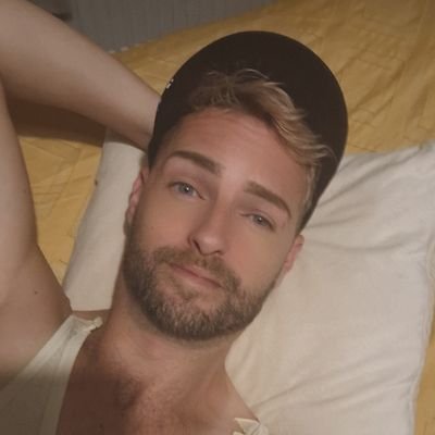 hynez667's profile picture. 35 years old and proud gay man... #fun #outgoing #liveyourlife #becrazy :)