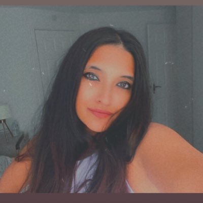 _classof92_'s profile picture. 32, Mum to a cheeky girl. @ManUtd ❤️@McLarenF1 🧡Psychology, Rock music, Singer🤘🏼Be kind . if you are easily offended, don’t follow me