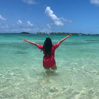 ItsMeBurgundy's profile picture. Following my own lead.