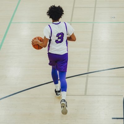 Cortice_5's profile picture. Thornton Fractional North 2027/ Varsity PG/ Cortice62@gmail.com/ 6’ 1” 170/ 3.2 GPA.