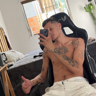 Emanoel031's profile picture. DOTADO | PENTELHUDO | FETICHISTA |