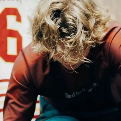 willsmithhockey's profile picture. will smith hockey enthusiast🦈💫🏒🌷22 she/they