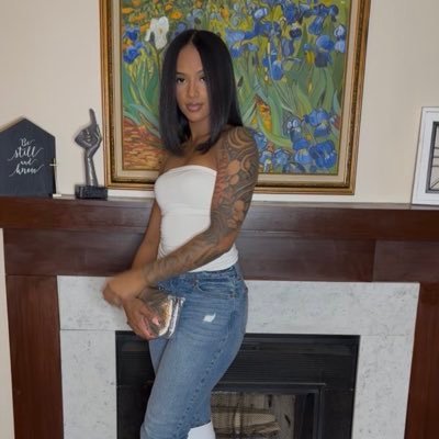 kylienichole__'s profile picture. 