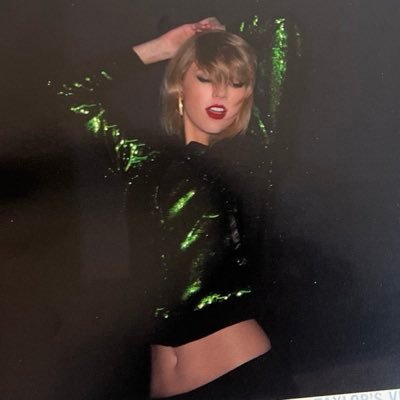 aluamars's profile picture. every eldest daughter was the first lamb to the slaughter