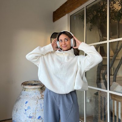 Sanyagarg128's profile picture. Sanya Garg 🌸  Always on the go 🚀  Laughing at my own jokes 🤪 | Living life one tweet at a time