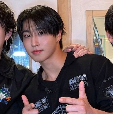 claricelspctor's profile picture. #제이크 wherever i go you bring me home.