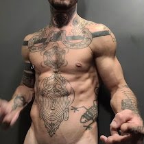 BetaKosmos's profile picture. HARD TECHNO! and +18
Hit me.